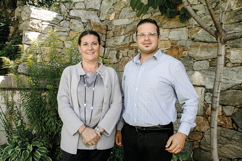 Direktorin der Fachschulen in der Fürstenburg und Kortsch, Monika Aondio, mit Schulleiter in Kortsch, Andreas Paulmichl