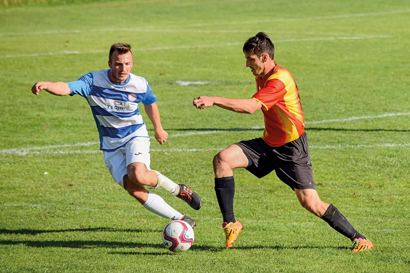 Goldrain (blau-weiß) besiegte Mals