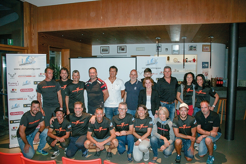Im Bild: Pressekonferenz im Sporthaus von Glurns mit dem Organisatoren-Team um Chef Franz Gruber, mit Sport-Akteuren und Verantwortlichen der Wander- und Skigebiete im Vinschgau.  Die Betreiber der Skigebiete sorgen seit dem Auftakt der Dynafit-Cup-Bewerbe im Jahre 2013 für beste Rahmenbedingungen (Pisten, Infrastrukturen, Verpflegung, Versicherungsschutz)