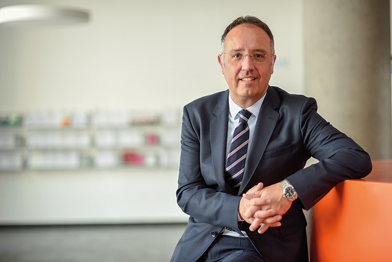 Dominik Matt, aufgewachsen in Schlanders, Direktor bei Fraunhofer Italia und Professor für Produktionstechnologien und -systeme an der Freien Universität Bozen, wurde in die Deutsche Akademie der Technikwissenschaften (acatech) berufen.