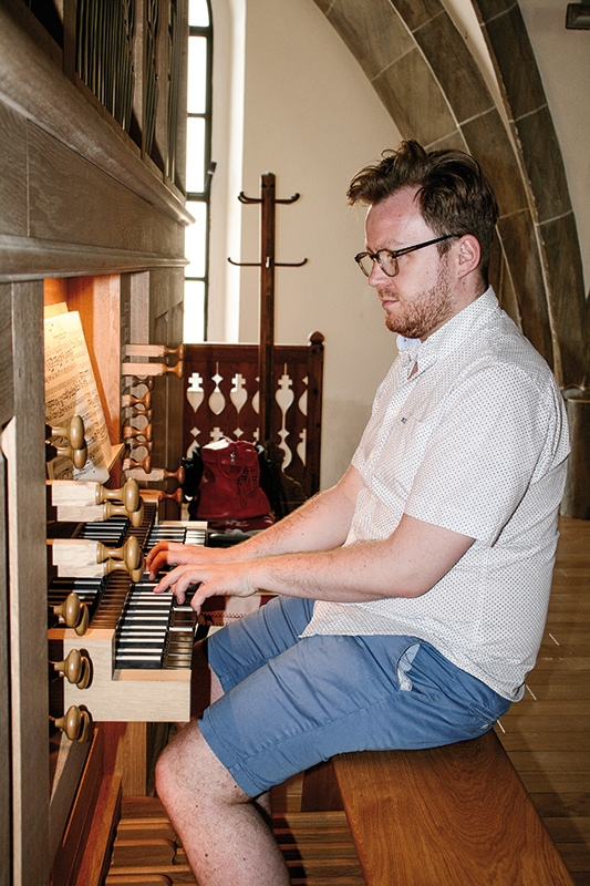Marian Polin aus Mals ist Organist in der Jesuitenkirche in  Innsbruck