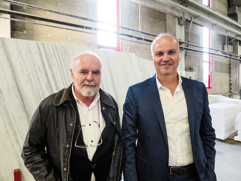 Die Landesberufsschule und Lasa Marmo luden zu einem Werkstattgespräch. Das Konzept wurde von Jörg Hofer, Kurt Ratschiller und Peter Spechtenhauser erstellt. Es referierten der engadiner Architekt Hans-Jörg Ruch und der Laaser Informatiker Elmar Grasser.