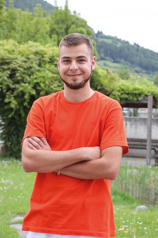 Ich möchte Sozialbetreuer werden. Maksym Kozachuk