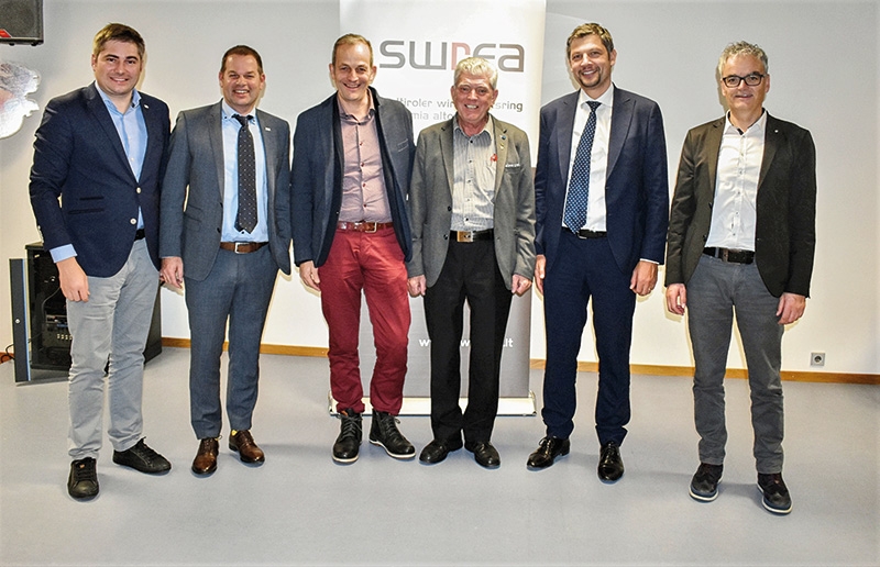 v.l.: Andreas Mair Geschäftsführer vom SWR-EA und Moderator der Diskussion, Hannes Mussak Präsident vom SWR-EA, Dietmar Spechtenhauser hds-Bezirkspräsident, Karl Pfitscher SWR-EA Bezirkspräsident, Landesrat für Mobilität Daniel Alfreider und Heinrich Noggler, Bürgermeister von Graun