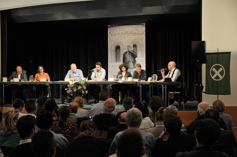 2019 zog der Literaturpreis viel Publikum nach Laas. Als Preisträgerin wurde Angela Lehner (‚Vater unser‘) gekürt. Lola Randl (‚Der große Garten‘) konnte den Publikumspreis bislang nicht einlösen.