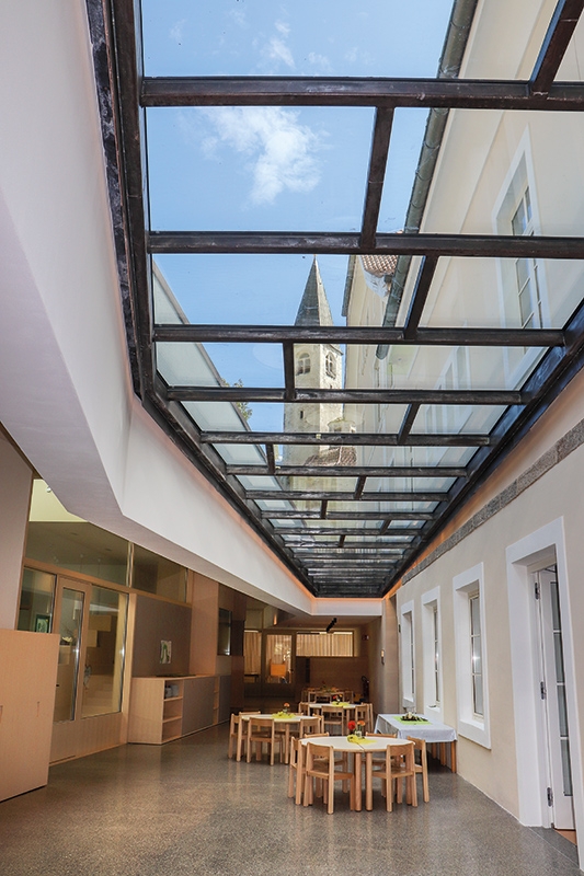 Man sieht sogar die Bichlkirche samt Marienfresko. Mauro Dalla Barba