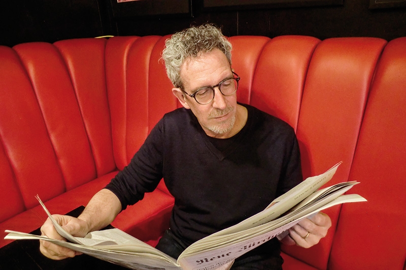  Sepp Mall braucht Lektüre zur Inspiration, verfolgt das Zeitgeschehen intensiv