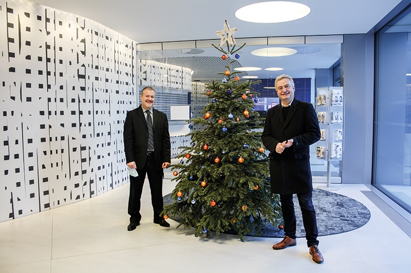 Abkommen zwischen Volksbank und KlimaHaus (von links): Fabio Martucci und Ulrich Santa.