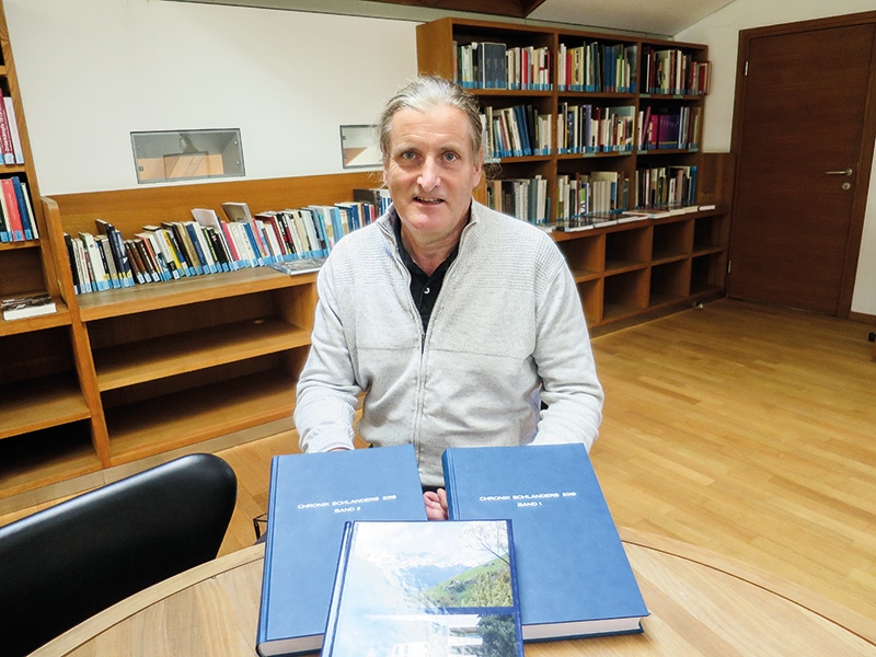 Schlanders ist eine von vielen Gemeinden, wo eine Chronistengruppe unter der Koordination von Raimund Rechenmacher alles sammelt und dokumentiert, was sich in der Gemeinde ereignet.   