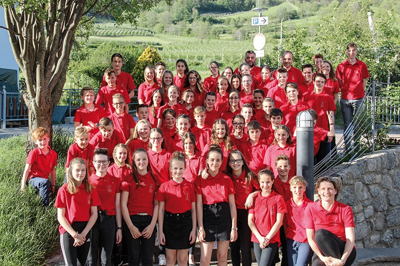 Die Jugendkappelle Mals 2019 - ganz rechts Dirigentin Myriam Tschenett