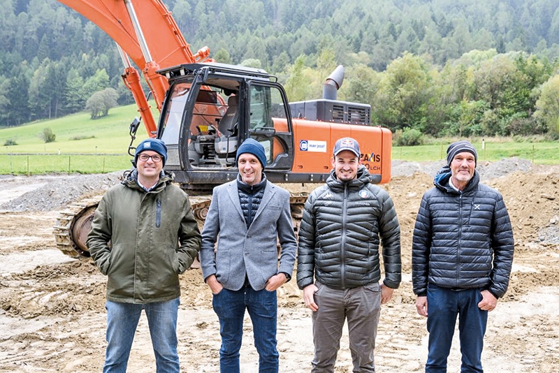 v.l.: Walter Gostner, Michael Auer, Dominik „Domme“ Paris und Klaus Mair: „Südtiroler Unternehmen leisten Großartiges“