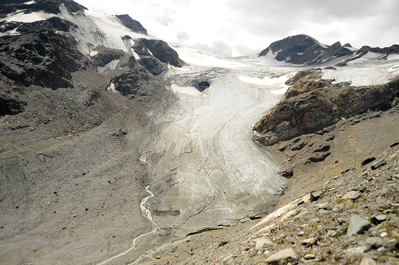 Der Langenferner im  hinteren Martelltal im Sommer 2021