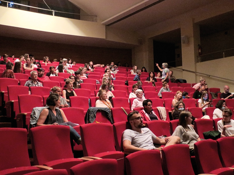 Am 1. Juli gab es nach vier Monaten Pause endlich wieder Kino in Schlanders. Gezeigt wurde der erfolgreiche Kinofilm „Bohemian Rhapsody“ über den Queen-Sänger Freddie Mercury. Am 1. August wird der Film „Little Women“ gezeigt.