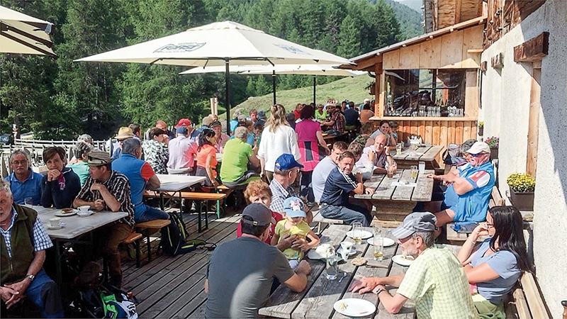 Almfest auf der Bruggeralm nach dem „Kirchn in Zerza“