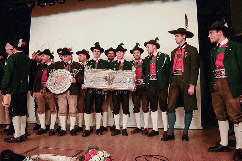 Der Ausschuss der Schützenkompanie Burgeis und der Schützenkompanie Zams