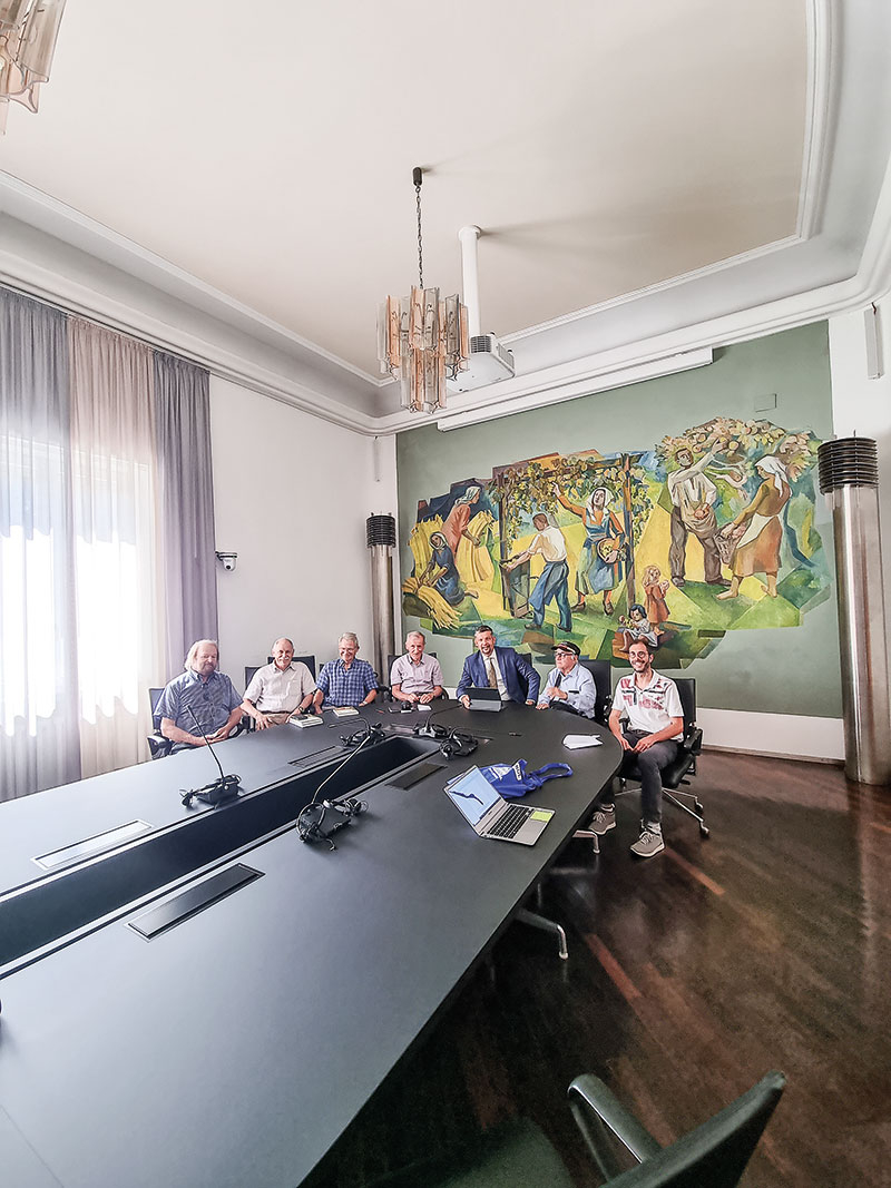 Foto: v. l.: Alexander Sparber, Alois Vent, Siegfried Tutzer, Arthur Scheidle, Daniel Alfreider, Walter Weiss und Philip Kleewein.