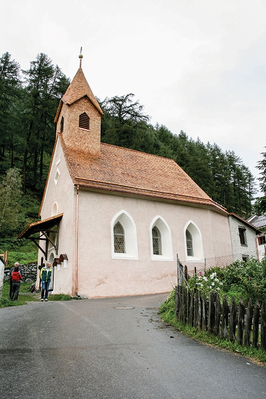  die restaurierte Kirche Maria Heimsuchung in Plawenn