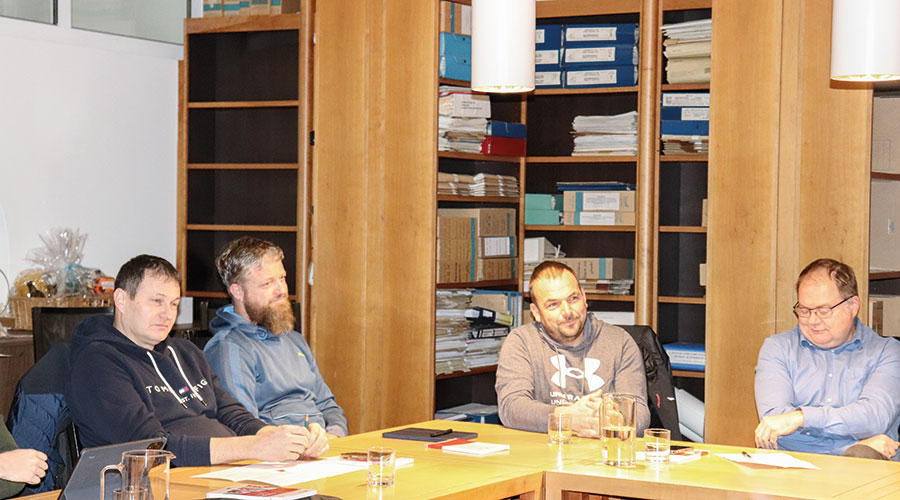 Bildmitte Vize-BM Johann Thurner