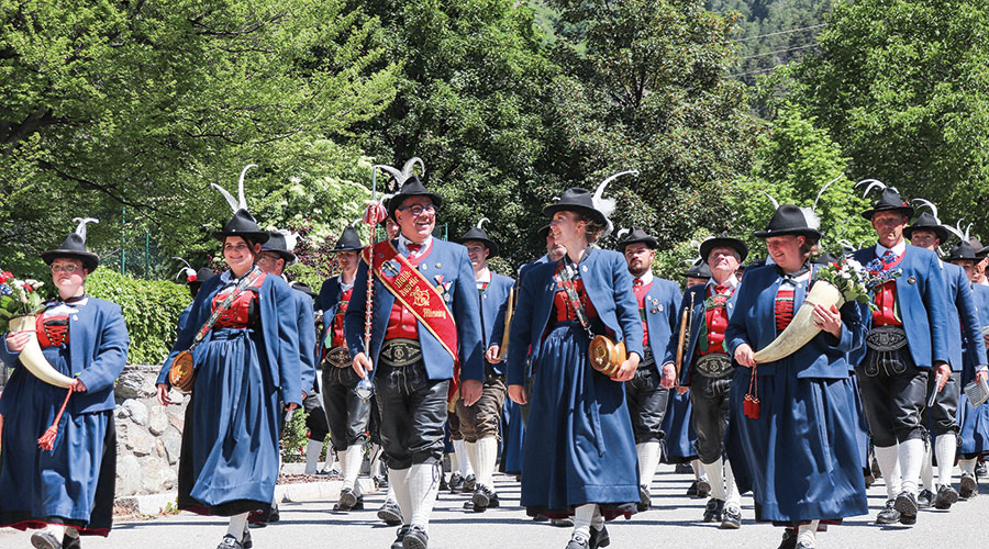 Die Musikkappelle aus der Nordtiroler Partnergemeinde Mieming begleitete die Festmesse