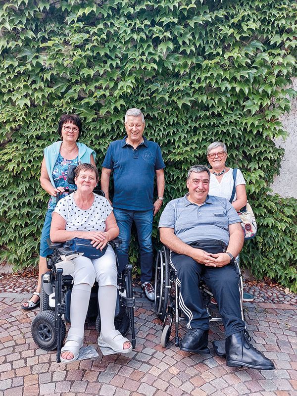 Bezirksausschuss v.l.: Waltraud Rieger, Karin Ortler, Bezirksvorsitzender Paul Georg Tappeiner, Karlheinz Linser, Christine Eller