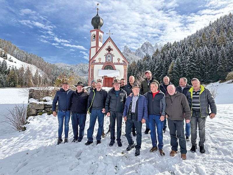 Tauferer Wirtshausmusikanten und Freunde in Vilnöss