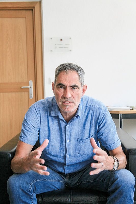 "Rund 190 Bauprojekte sind pro Jahr vom Amt für den Nationalpark Stilfserjoch zu begutachten." Hanspeter Gunsch, Amtsdirektor des Nationalparkes in Glurns