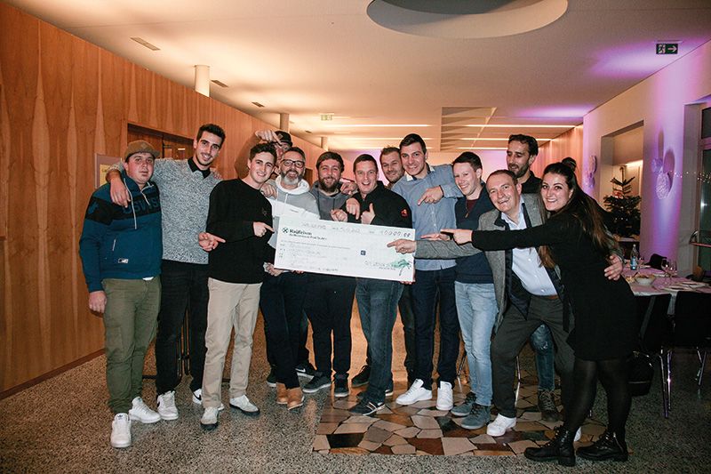 v. l. Lukas Eller, Stefan Koch, Patrick Platzer, Ronald Anstein, Gustav Punter, Andreas Marseiler, Elmar Sapelza, Hannes Spiess, Kristian Perkmann, Jörg Niederegger, Stephan Schöpf, Lukas Lingg und Christiane Heinisch Schöpf