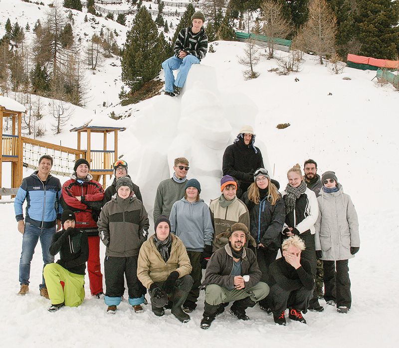 Laaser Marmorfachschüler modellierten Schnee auf der Haider Alm