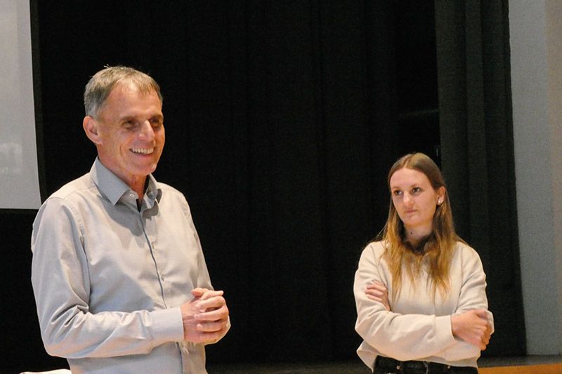 Richard Theiner, der Obmann des Weltladen Latsch mit Barbara Steck