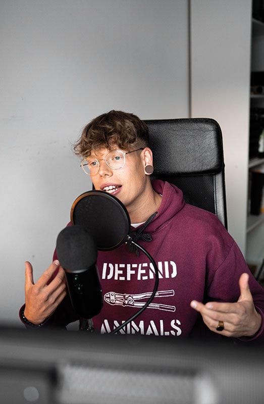 Daniel Felderer, genannt Feldi aus Prad, geb. 1998 Der Tierrechtsaktivist und Internet-Influencer ist überzeugt: „Veganismus ist das 100-prozentige Gegenmittel zum Tier-Missbrauch.“