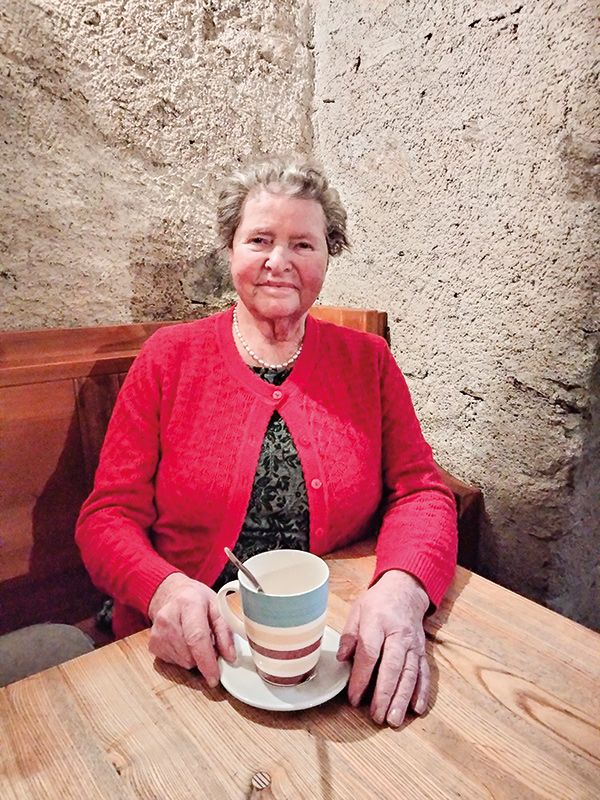 Der Stammplatz der 84-jährigen Tschenglserin im Kulturgasthaus Tschenglsburg