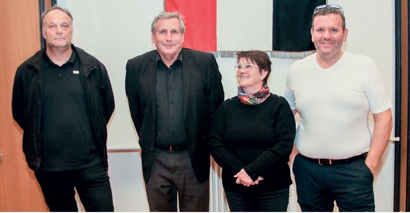 Der neue Gemeindeausschuss in Glurns v. l.: Armin Windegger (SVP), BM Erich Wallnöfer, Rosa Prieth und Beat Wunderer (alle „Für Glurns)