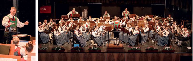 Kapellmeister Thomas Pirhofer (links) und die Musikantinnen und Musikanten der Musikkapelle Schluderns im Raiffeisensaal des Kulturhauses