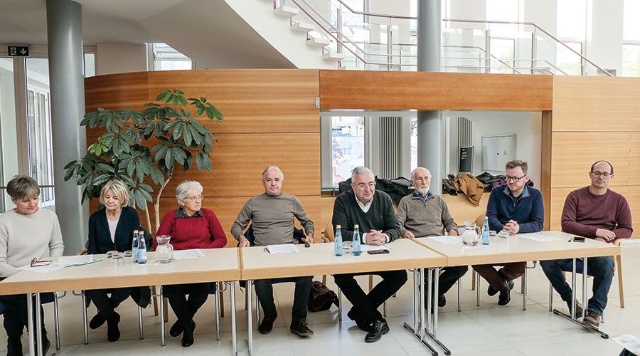 v. l.: Anni Siller und Monika Wunderer (Kulturhaus Schlanders), Claudia Bodini, Blidmund Kristler und Dieter Pinggera (Musica viva), Josef Lanz (der künstlerische Leiter), Marian Polin und Lukas Punter (Orgelakademie)