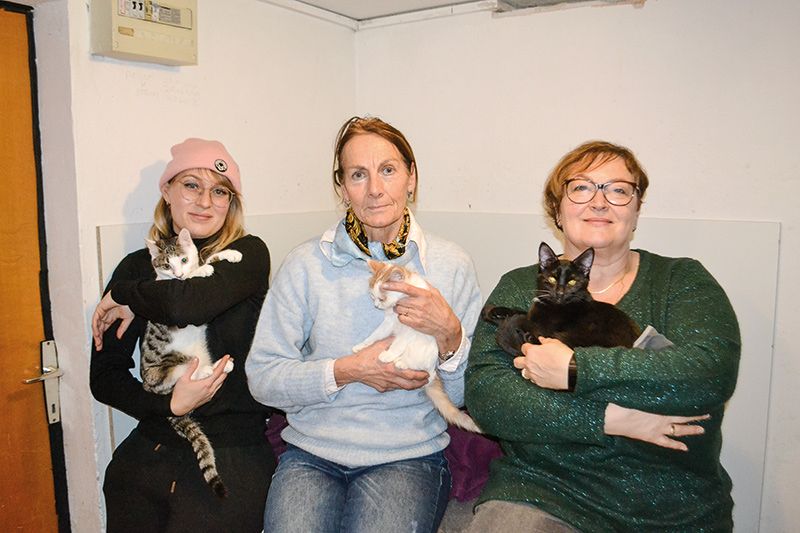 Helferinnen bei der Pflege: v. l. Arianna Vilardo, Petronilla Pircher und Susanna Vilardo