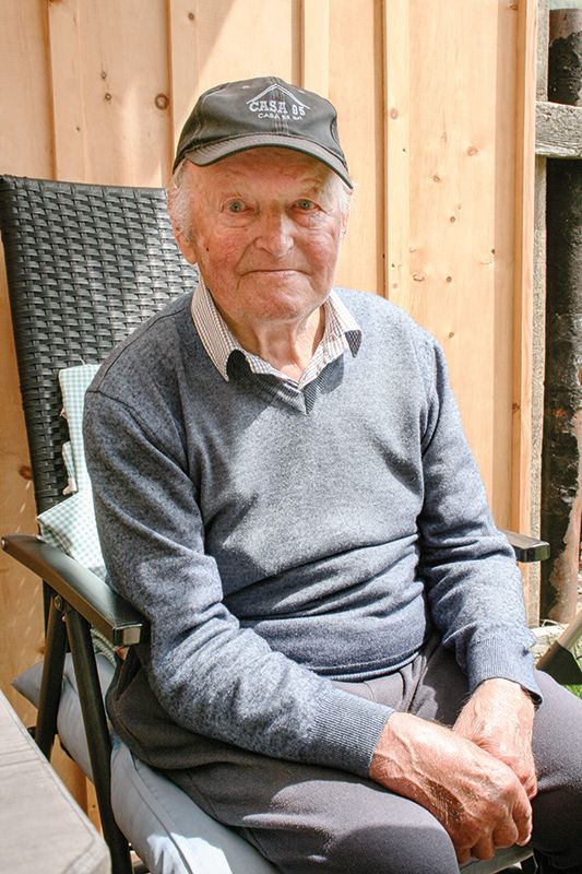 Johann Fliri, genannt „Schuaschtr Johann“, geboren am 29. November 1923, Grub Langtaufers: „S‘ Wort Urlaub hot ma et kennt.“