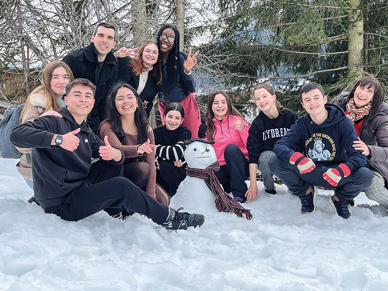 Baskische Gruppe im Schnee