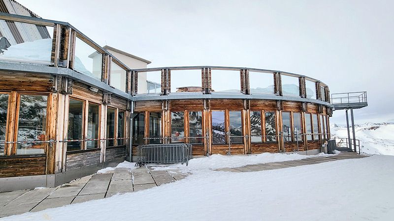 „Wenn du hier dein erstes Abendessen auf dem Berg kostest, ahnst du nicht, welches Geheimnis dahintersteckt“, Eigenwerbung Hotel-Restaurant Grwand