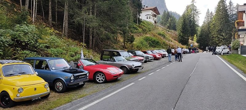 Die Oldtimer standen Spalier in Martell