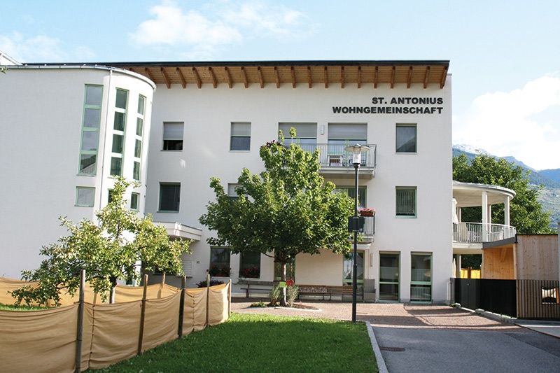 Das Seniorenwohnheim St. Antonius in Prad am Stilfserjoch bietet betreutes und begleitetes Wohnen an