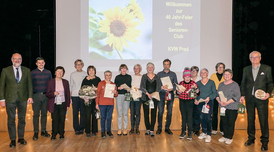 Bei der Jubiläumsfeier im Nationalparkhaus wurden langjährige Mitarbeiter:innen geehrt, es gab Musik, Tanz und Theater, eine Rückschau, Grußworte des Bürgermeisters und ein Referat des KVW-Landesvorsitzenden.  