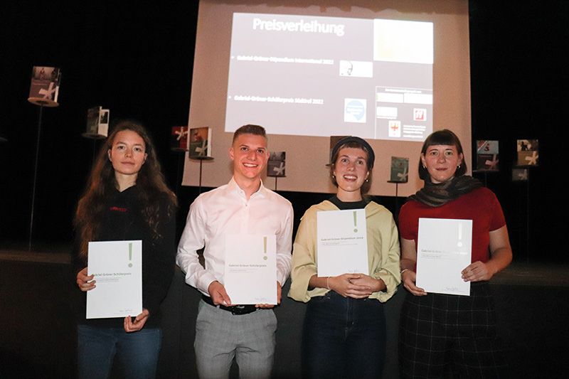 v. l. Die Preisträger: Miriam Schwienbacher (Katharina Lamprecht fehlte krankheitsbedingt), Moritz Florian (Aaron Munter fehlte aus Studiengründen), Paulina Metzscher und Helena Weise