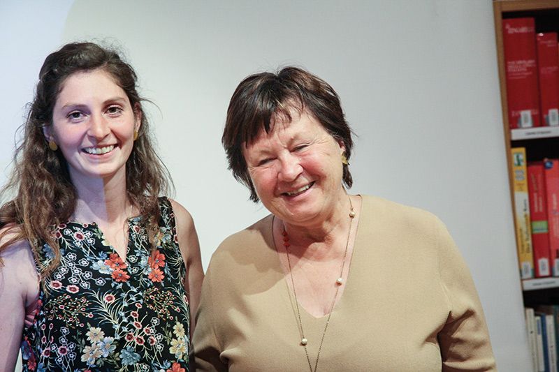 Bernadette Haller und die Vorsitzende des Bildungsausschusses Partschins Wally Nardelli