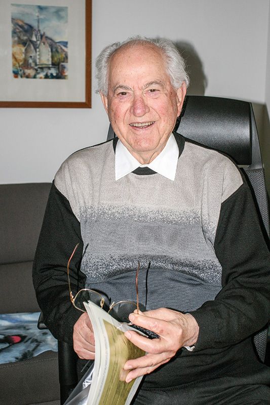 Pater Othmar Alber, geboren am 11. April 1936 in Göflan, verbringt seinen Lebensabend im Haus der Euaristiner in Meran Obermais. Der rüstige Senior feiert in der St. Josef Kirche Hl. Messen und ist als Aushilfspriester auch in Vinschger Pfarreien anzutreffen.