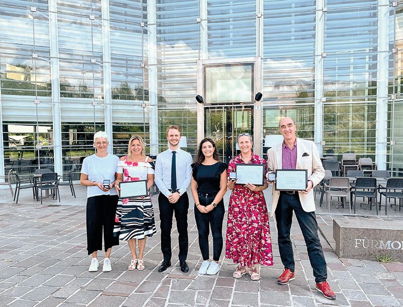 Engagement für Zivilinvaliden mit dem Ottone-Nigro-Preis ausgezeichnet (von links nach rechts): Manuela Stecher, Carmen Messner (beide WunderBAR), Thomas Aichner, Giulia Ferrarese (beide ANMIC Südtirol), Marianne Bauer und Helmuth Köcher.