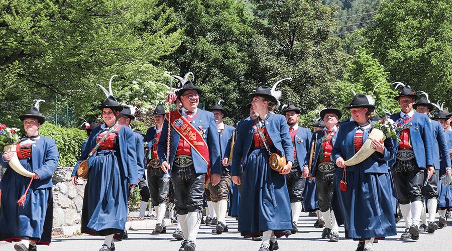 Die Musikkappelle aus der Nordtiroler Partnergemeinde Mieming begleitete die Festmesse