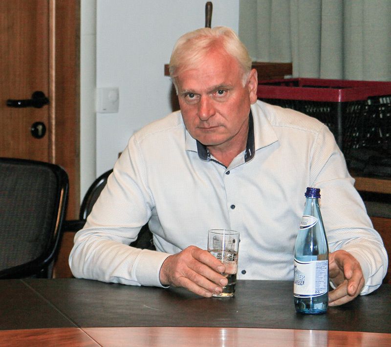 Der Partschinser VizBM Walter Laimer lehnte eine von der Bürgerliste vorgeschlagene Entsendung in den Verwaltungsrat der Texelgruppe vehement ab: Ich will dem Ulli Schweitzer keinesfalls in den Rücken fallen und ich werde als für die Wegerhaltung Zuständiger helfen, wo es möglich ist.