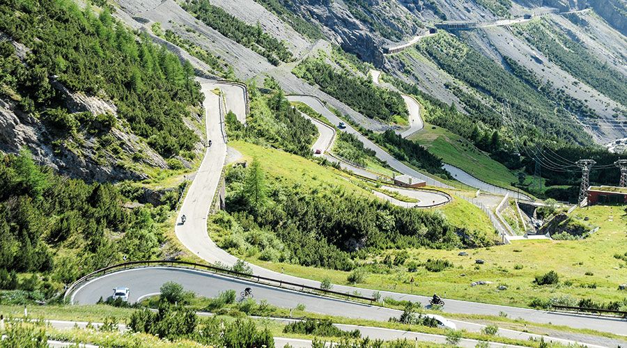 Die Steilstufe im  Brauliotal talseits der Bormianer Alm