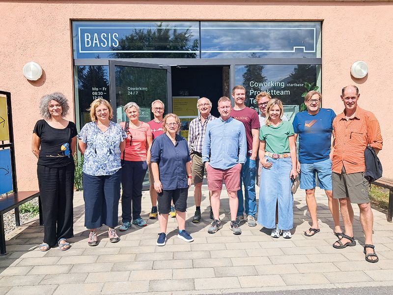 Bezirksservicestellen treffen Basis