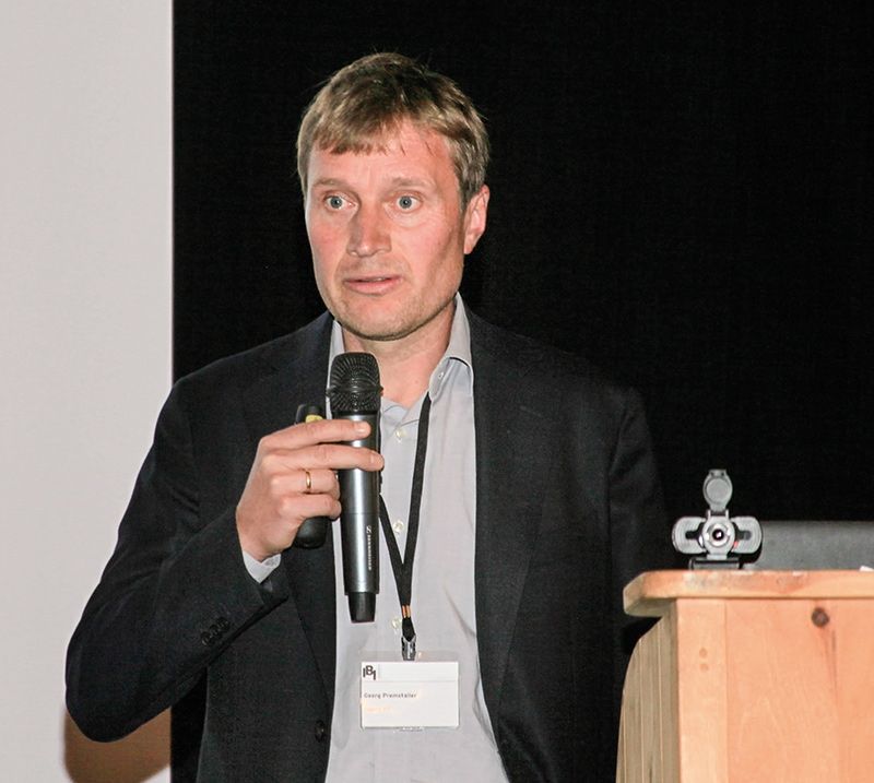 Georg Premstaller erläutert in Mals das neue Restwasserkraftwerk auf der Töll: Inbetriebnahme im Frühjahr 2022